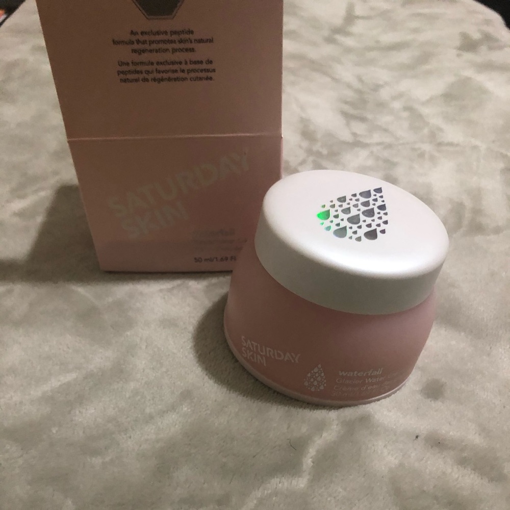 Saturday Skin face cream